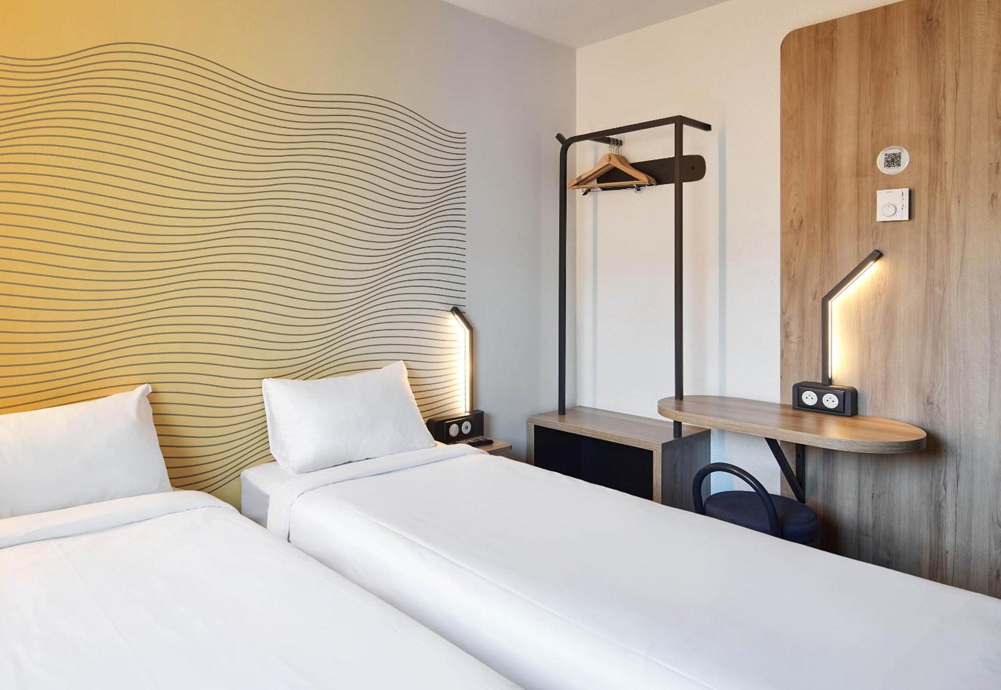 B&B Hotel Paris Saint-Denis Pleyel Esterno foto