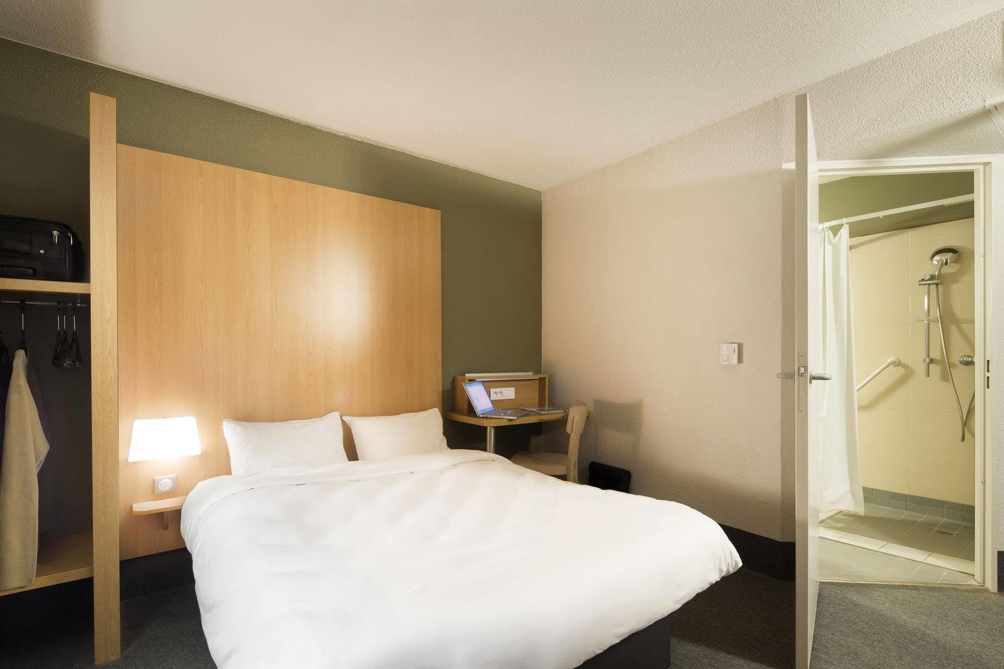 B&B Hotel Paris Saint-Denis Pleyel Esterno foto