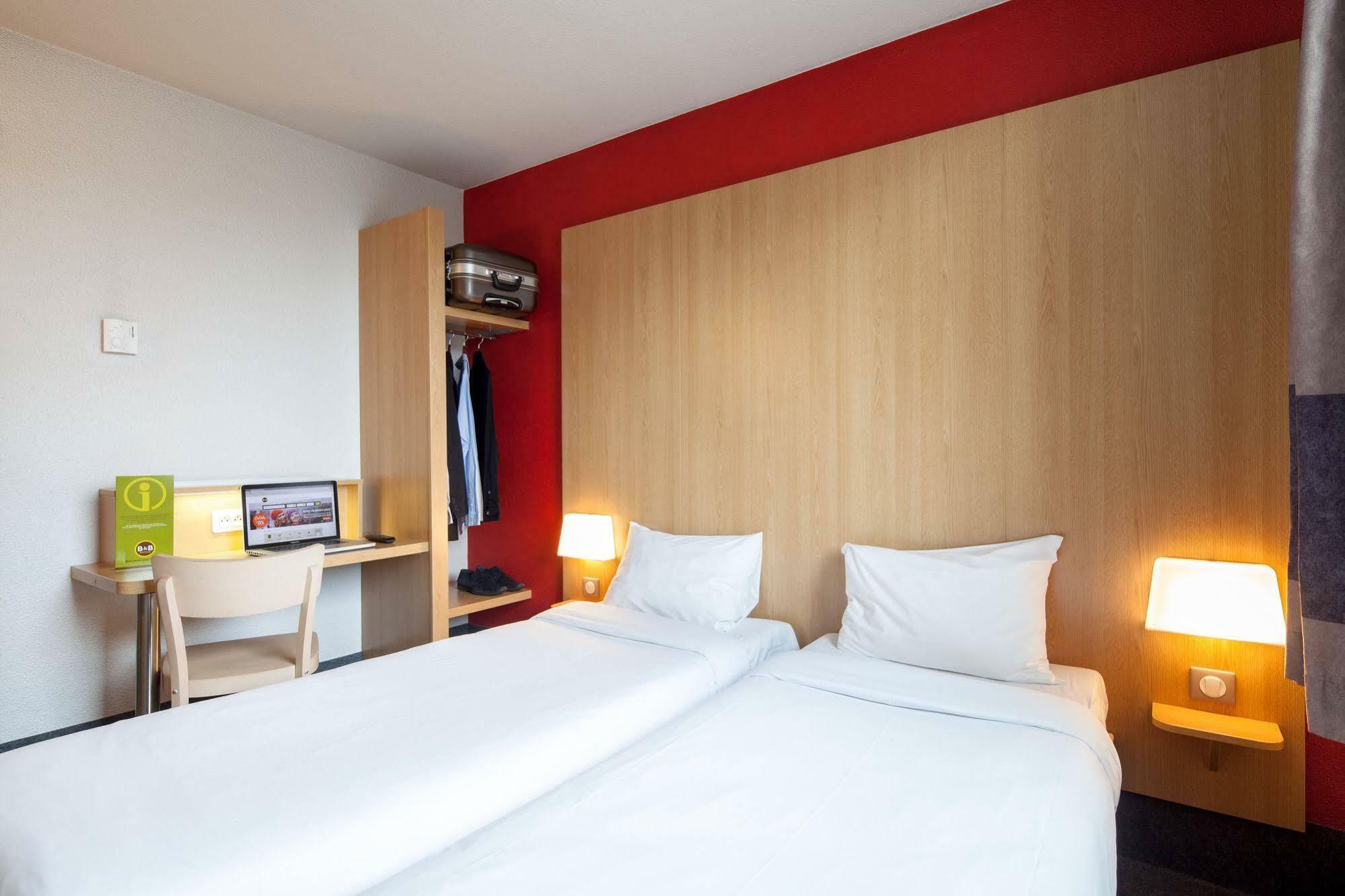 B&B Hotel Paris Saint-Denis Pleyel Esterno foto
